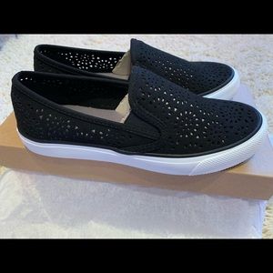 NEW Sperry Seaside Perforated Slip-on Sneaker